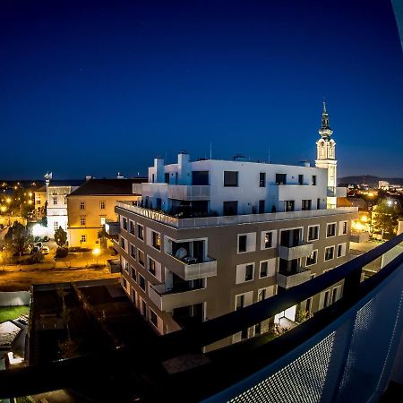 Rooftop Tulln Operated By Revliving Tulln An Der Donau Esterno foto